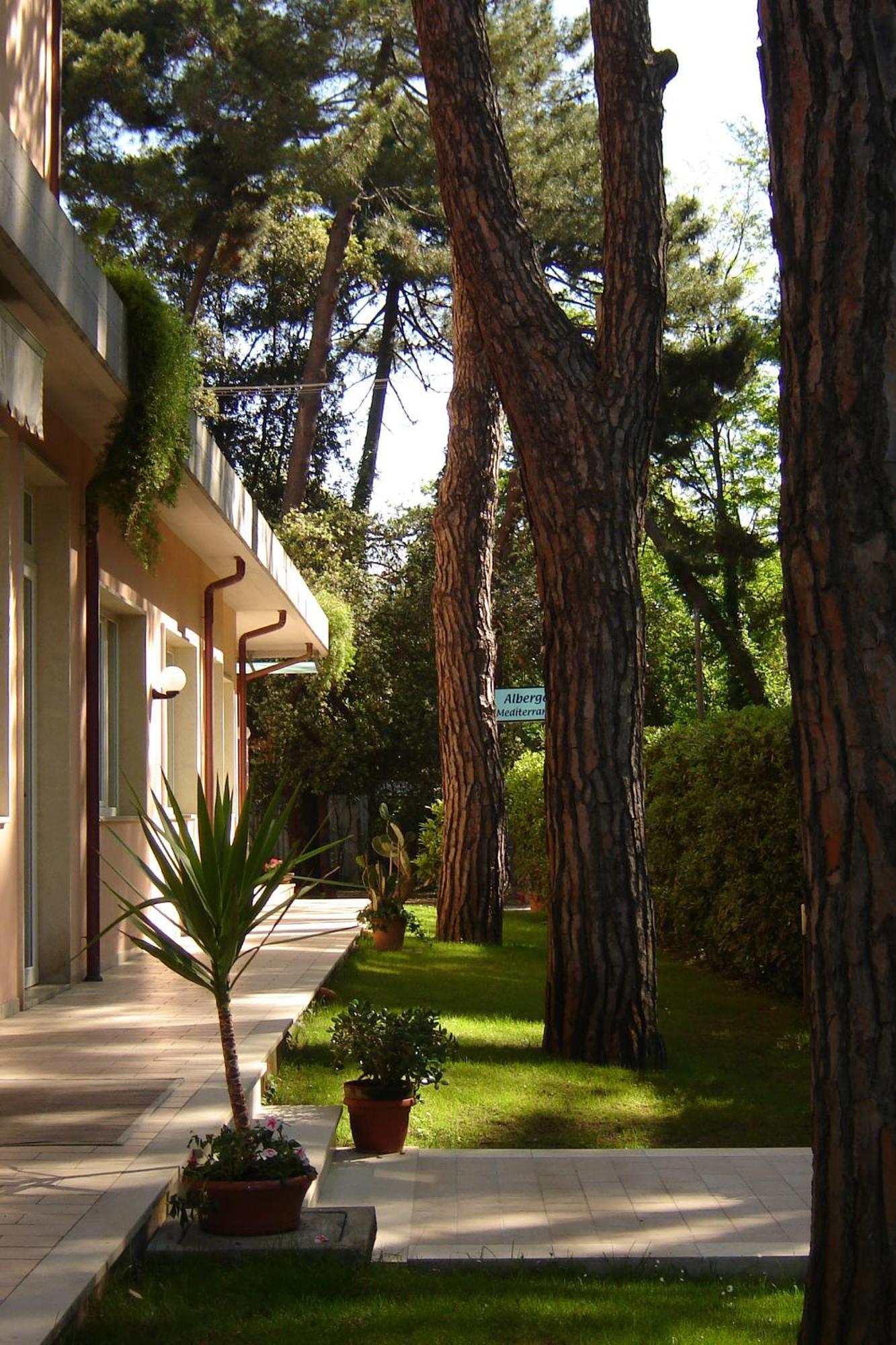 Hotel Mediterraneo Марина ди Пиетрасанта Екстериор снимка